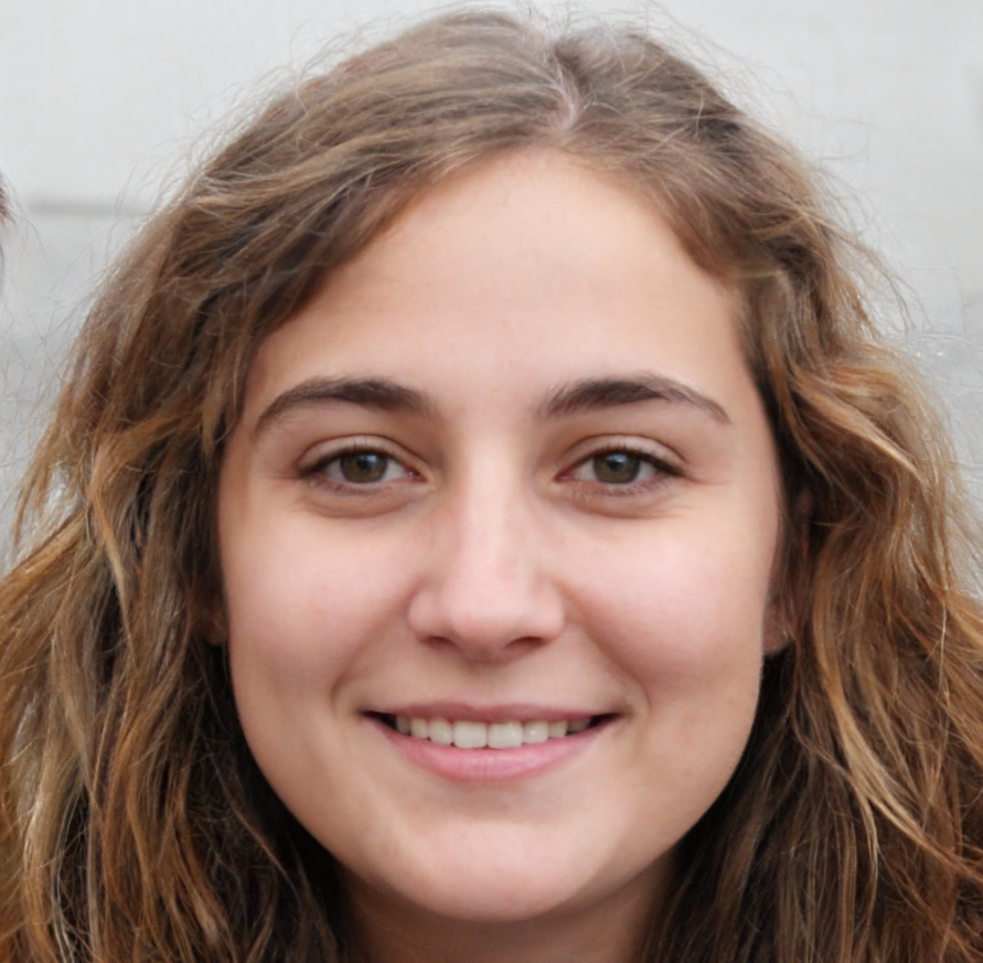 vrouw met donkerblond golvend haar