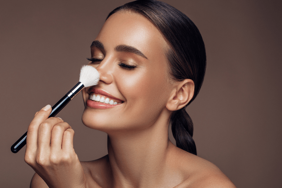 make-up op vrouw